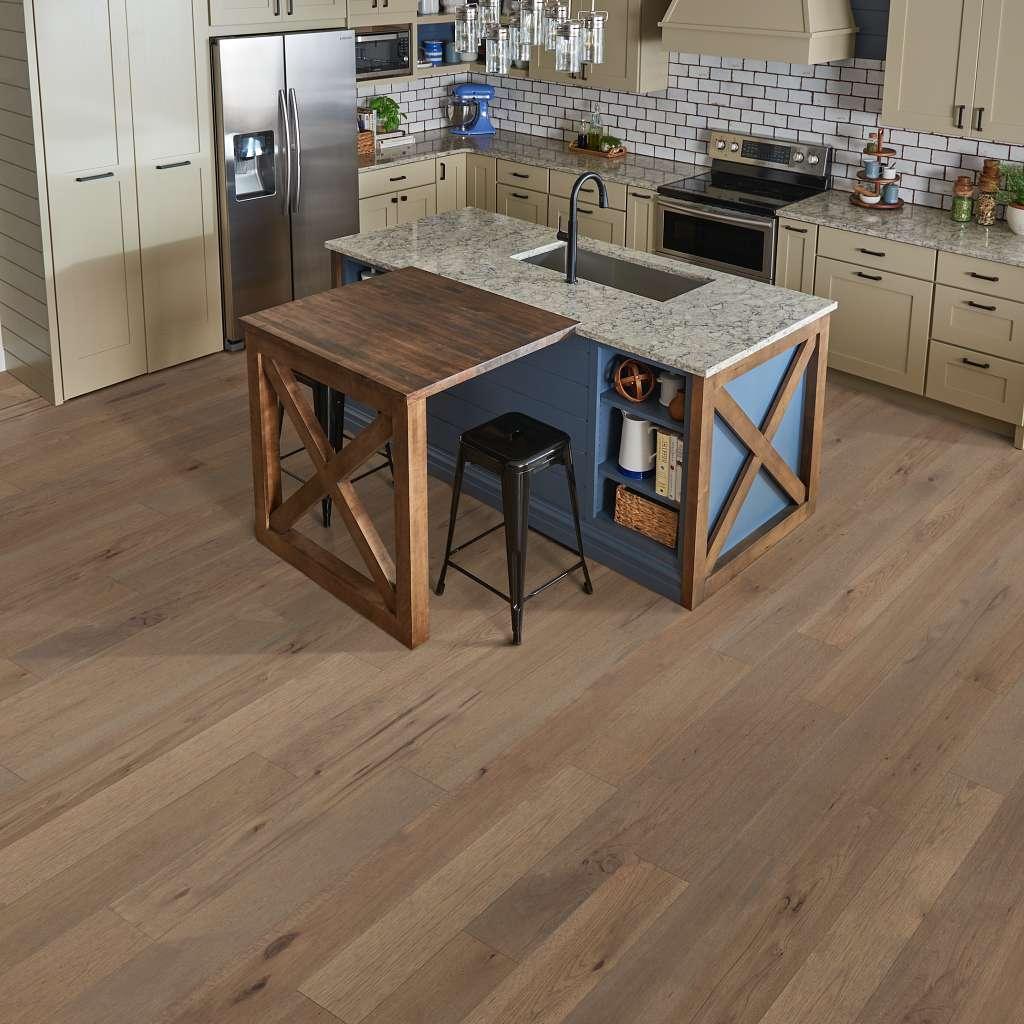 GREYFRIAR 07101 - SHAW ENGINEERED HARDWOOD CASTLEWOOD HICKORY SW486 - ADVANCED FLOORING